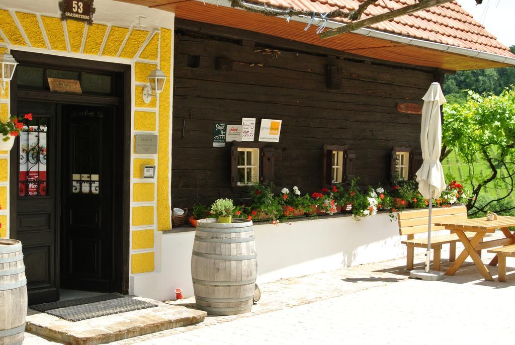 Weingut Primus Suedsteiermark Spielfeld Exteriör bild