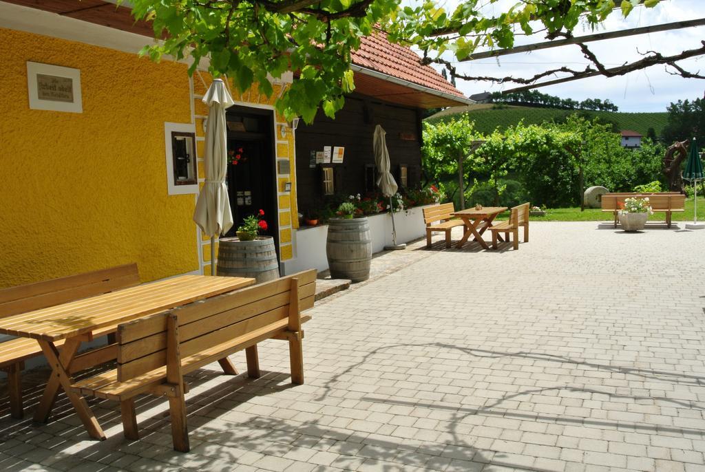 Weingut Primus Suedsteiermark Spielfeld Exteriör bild
