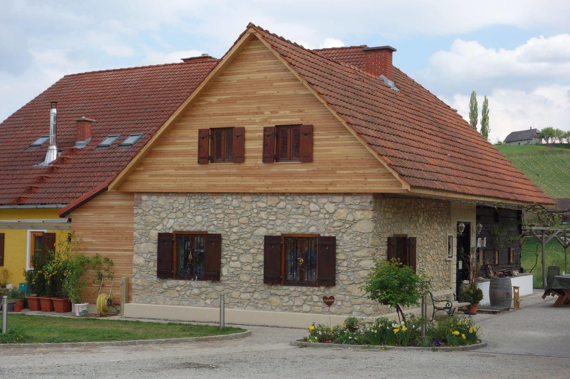 Weingut Primus Suedsteiermark Spielfeld Exteriör bild